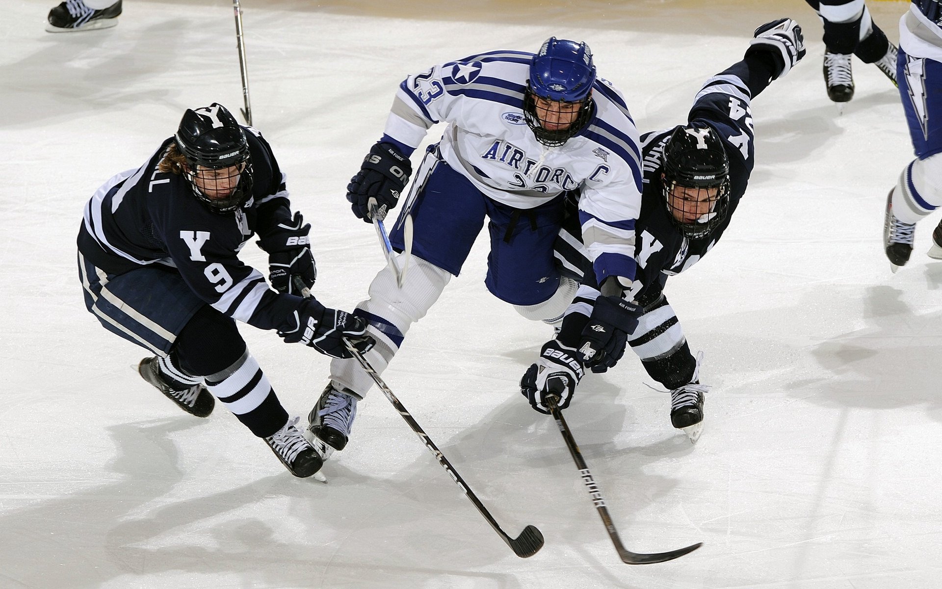 中国足球产业融合创新发展联盟成立，推动多行业协作，中国足球产业的现状分析