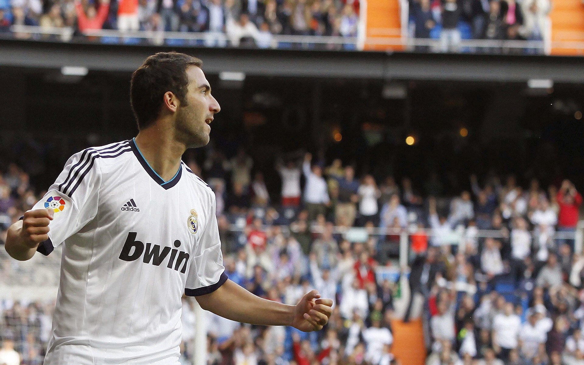 中国足球俱乐部加快国际化布局，海外市场频繁布局，中国足球俱乐部和外国足球俱乐部哪里有不一样